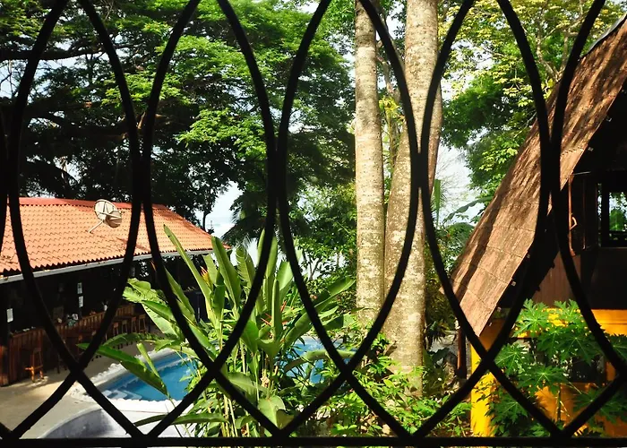 Howler Monkey Hotel